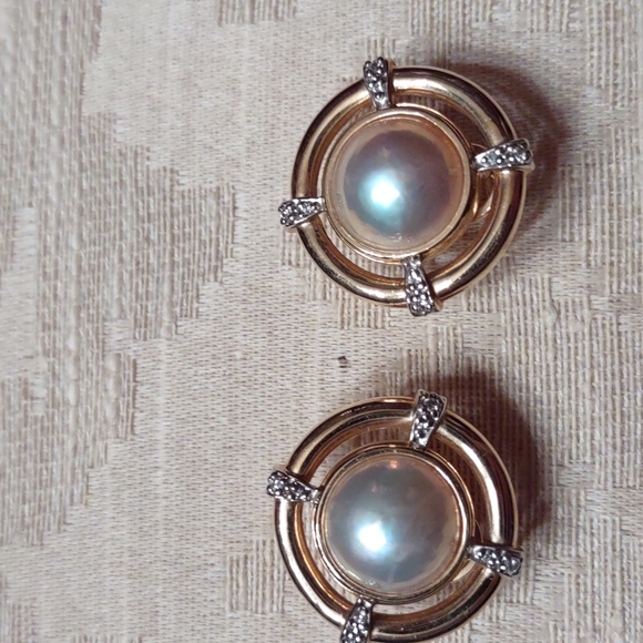Mabe pearl earrings set in 14kt yellow gold with diamond accents, Button Style - Picture 2 of 6